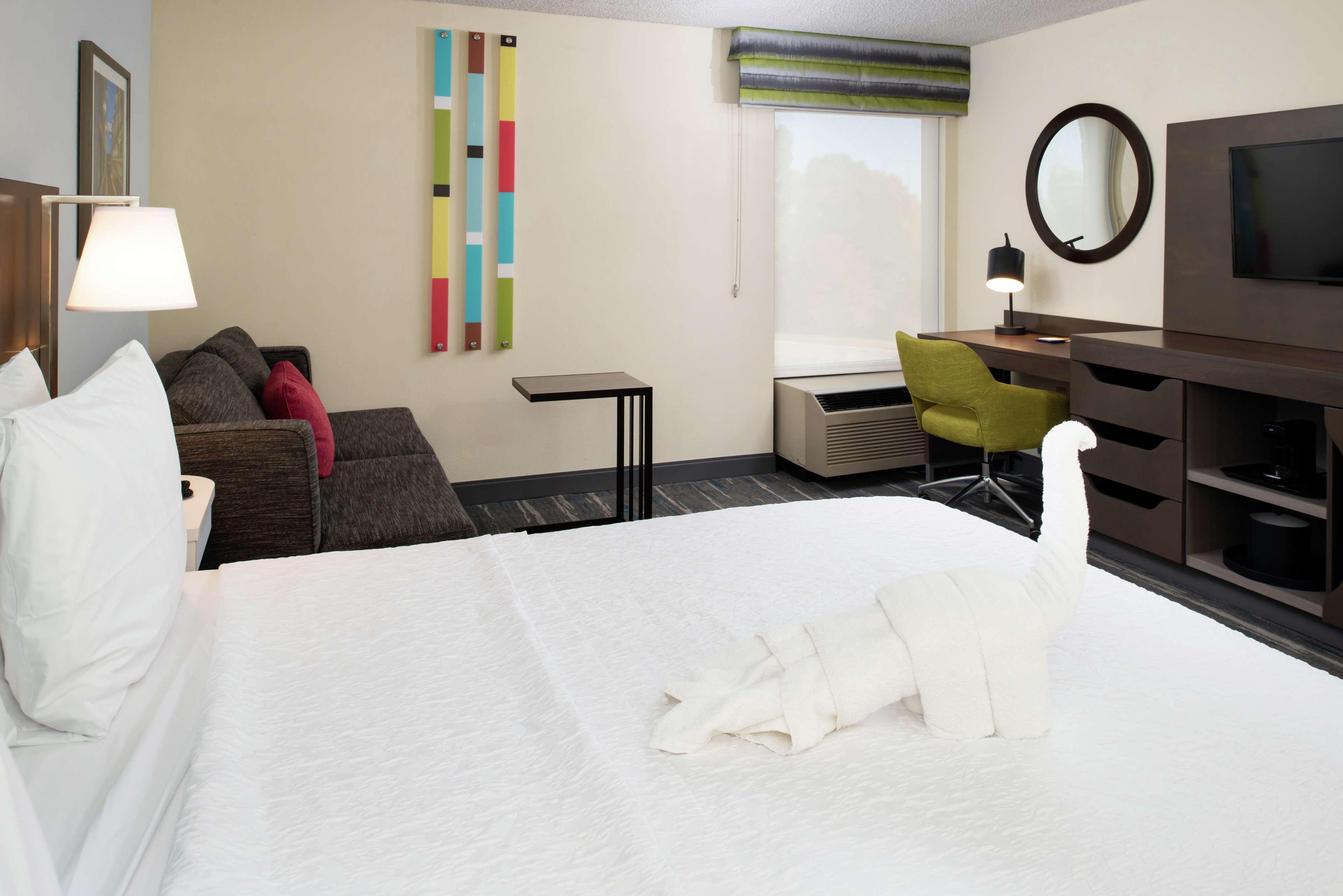 Hampton Inn Greensboro Airport Zewnętrze zdjęcie