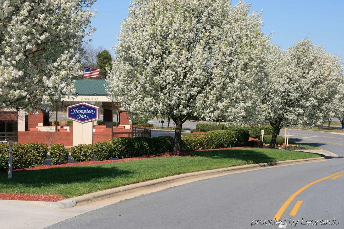 Hampton Inn Greensboro Airport Zewnętrze zdjęcie
