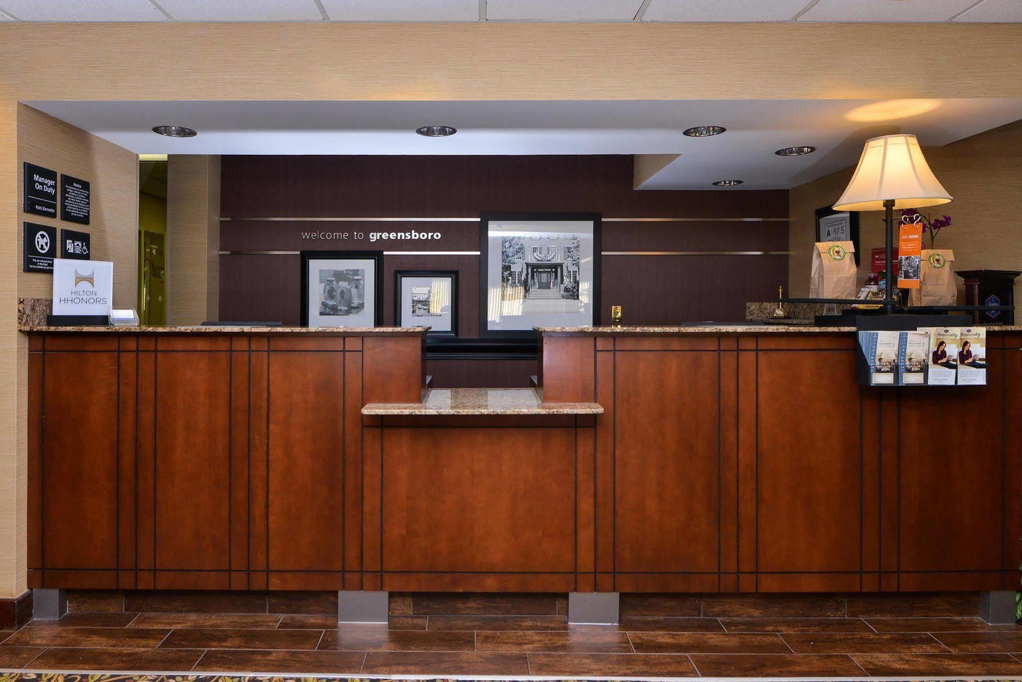 Hampton Inn Greensboro Airport Zewnętrze zdjęcie